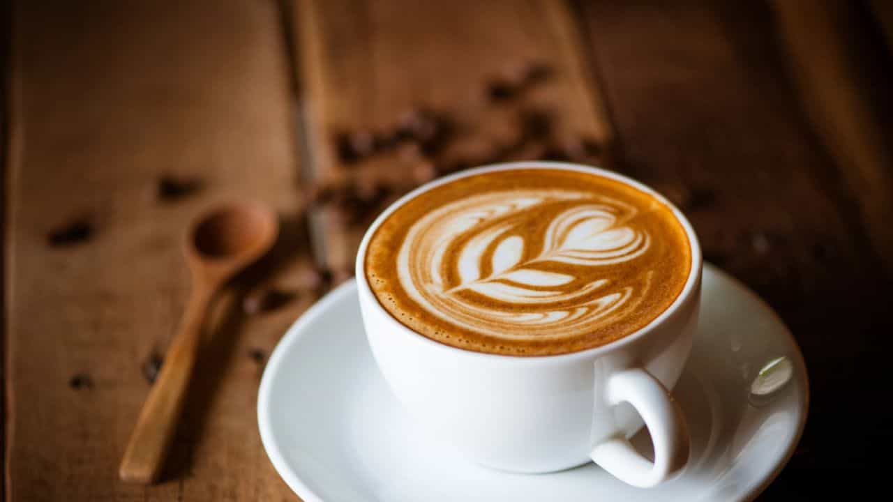 Side Effects of Coffee: ಅತಿಯಾದ ಕಾಫಿ ಸೇವನೆ ರಕ್ತದೊತ್ತಡವನ್ನು ಹೆಚ್ಚಿಸಬಹುದೇ? ಇಲ್ಲಿದೆ ಮಾಹಿತಿ Side Effects of Coffee: ಅತಿಯಾದ ಕಾಫಿ ಸೇವನೆ ರಕ್ತದೊತ್ತಡವನ್ನು ಹೆಚ್ಚಿಸಬಹುದೇ? ಇಲ್ಲಿದೆ ಮಾಹಿತಿ