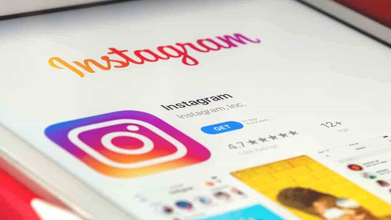 Tech Tips: ಇನ್ಸ್ಟಾಗ್ರಾಮ್ನಲ್ಲಿ ಸ್ಟೇಟಸ್ ಹೈಡ್ ಮಾಡುವ ಟ್ರಿಕ್ ನಿಮಗೆ ಗೊತ್ತೇ? Tech Tips: ಇನ್ಸ್ಟಾಗ್ರಾಮ್ನಲ್ಲಿ ಸ್ಟೇಟಸ್ ಹೈಡ್ ಮಾಡುವ ಟ್ರಿಕ್ ನಿಮಗೆ ಗೊತ್ತೇ?