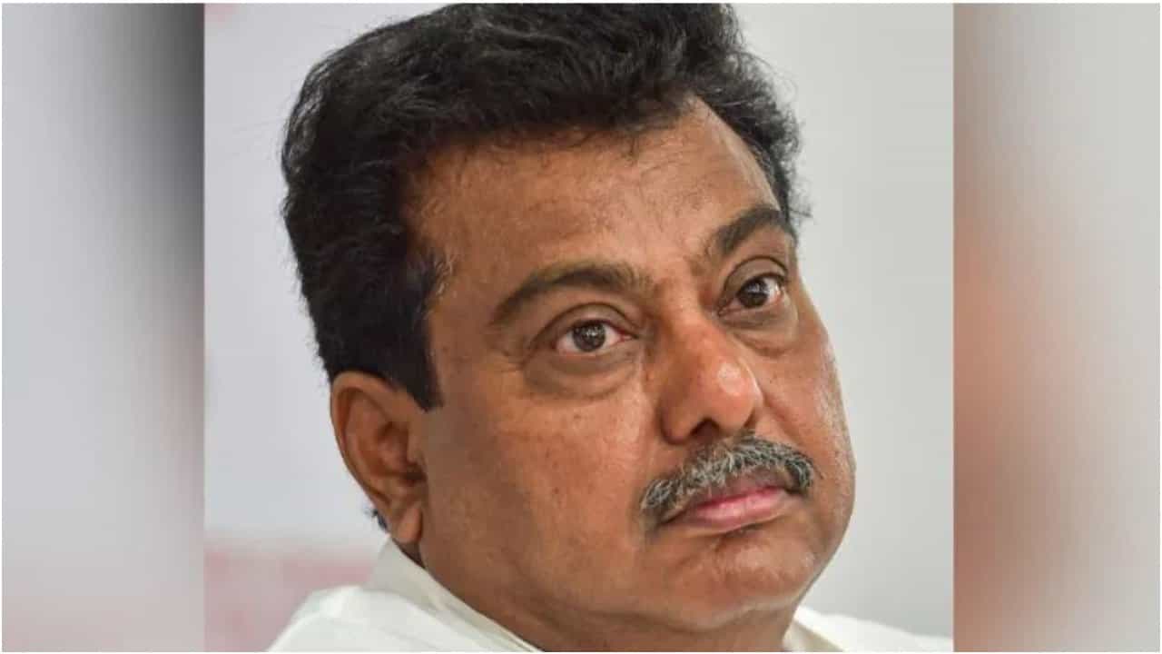 ಕರ್ನಾಟಕ ಸೂಕ್ತ ಆಯ್ಕೆ; ಟೆಸ್ಲಾ ಘಟಕ ಸ್ಥಾಪಿಸುವಂತೆ ಎಲಾನ್ ಮಸ್ಕ್ಗೆ ಎಂಬಿ ಪಾಟೀಲ್ ಮನವಿ ಕರ್ನಾಟಕ ಸೂಕ್ತ ಆಯ್ಕೆ; ಟೆಸ್ಲಾ ಘಟಕ ಸ್ಥಾಪಿಸುವಂತೆ ಎಲಾನ್ ಮಸ್ಕ್ಗೆ ಎಂಬಿ ಪಾಟೀಲ್ ಮನವಿ