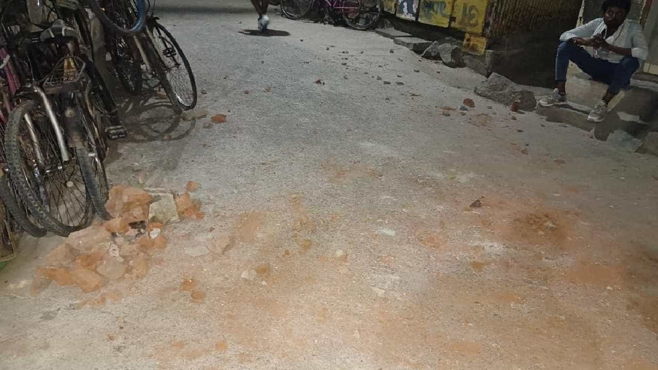Maharashtra: ಮಹಾರಾಷ್ಟ್ರದ ಅಮಲ್ನೇರ್ನಲ್ಲಿ ಎರಡು ಗುಂಪುಗಳ ನಡುವೆ ಘರ್ಷಣೆ, ಕರ್ಫ್ಯೂ ಜಾರಿ, 31 ಜನರ ಬಂಧನ Maharashtra: ಮಹಾರಾಷ್ಟ್ರದ ಅಮಲ್ನೇರ್ನಲ್ಲಿ ಎರಡು ಗುಂಪುಗಳ ನಡುವೆ ಘರ್ಷಣೆ, ಕರ್ಫ್ಯೂ ಜಾರಿ, 31 ಜನರ ಬಂಧನ