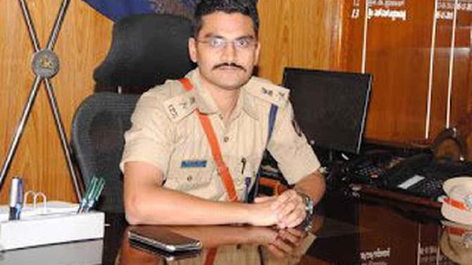 ನೈತಿಕ ಪೊಲೀಸ್ಗಿರಿ ತಡೆಗೆ ಮಂಗಳೂರಿನಲ್ಲಿ ಆ್ಯಂಟಿ ಕಮ್ಯುನಲ್ ವಿಂಗ್ ಕಾರ್ಯಾರಂಭ ನೈತಿಕ ಪೊಲೀಸ್ಗಿರಿ ತಡೆಗೆ ಮಂಗಳೂರಿನಲ್ಲಿ ಆ್ಯಂಟಿ ಕಮ್ಯುನಲ್ ವಿಂಗ್ ಕಾರ್ಯಾರಂಭ