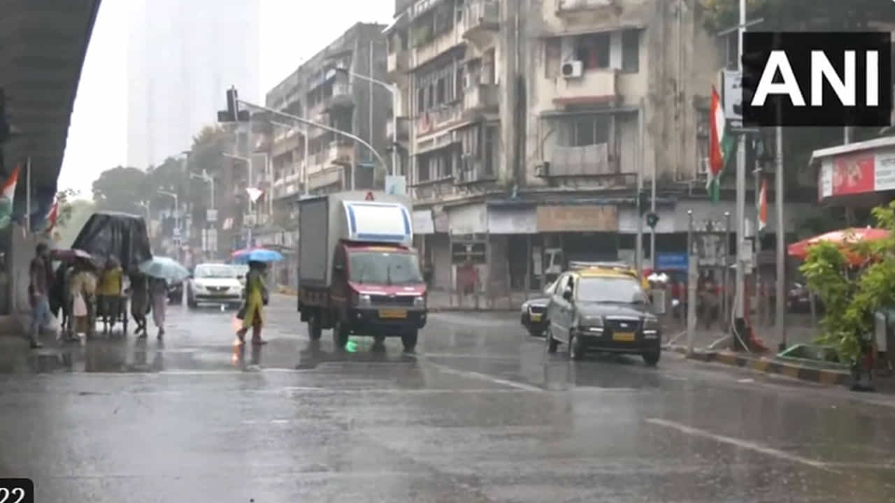 ಮುಂಬೈಗೆ ಯೆಲ್ಲೋ ಅಲರ್ಟ್, ಅಸ್ಸಾಂನಲ್ಲಿ ಪ್ರವಾಹ; ಹಲವು ರಾಜ್ಯಗಳಲ್ಲಿ ಮುಂಗಾರು ಚುರುಕು ಮುಂಬೈಗೆ ಯೆಲ್ಲೋ ಅಲರ್ಟ್, ಅಸ್ಸಾಂನಲ್ಲಿ ಪ್ರವಾಹ; ಹಲವು ರಾಜ್ಯಗಳಲ್ಲಿ ಮುಂಗಾರು ಚುರುಕು
