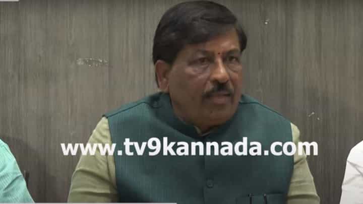 Nirani Vs Yatnal; ಜನತಾ ದಳ ಕಾರ್ಯದರ್ಶಿಯಾಗಿದ್ದಾಗ ಬಸನಗೌಡ ಯತ್ನಾಳ್ ಮಸೀದಿಗಳಿಗೆ ತೆರಳಿ ನಮಾಜ್ ಮಾಡುತ್ತಿದ್ದರು: ಮುರುಗೇಶ್ ನಿರಾಣಿ Nirani Vs Yatnal; ಜನತಾ ದಳ ಕಾರ್ಯದರ್ಶಿಯಾಗಿದ್ದಾಗ ಬಸನಗೌಡ ಯತ್ನಾಳ್ ಮಸೀದಿಗಳಿಗೆ ತೆರಳಿ ನಮಾಜ್ ಮಾಡುತ್ತಿದ್ದರು: ಮುರುಗೇಶ್ ನಿರಾಣಿ