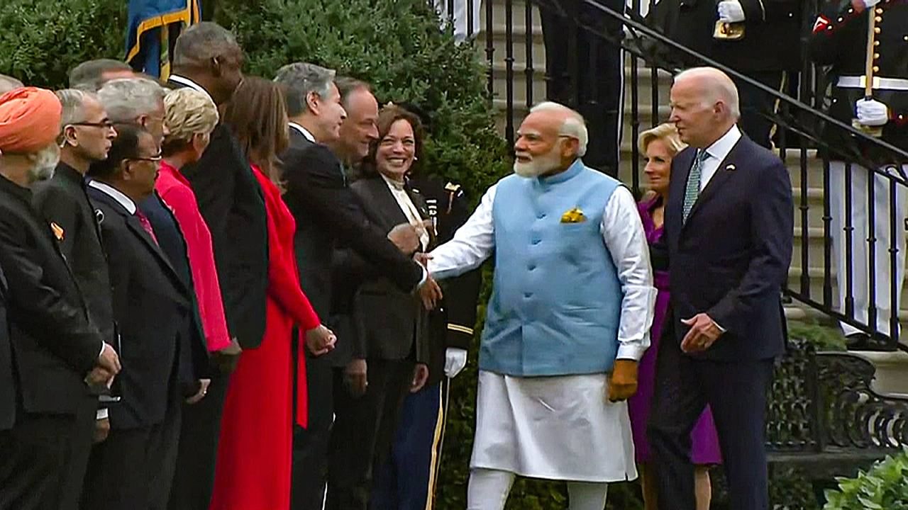 PM Modi at White House with Joe Biden First lady Jill Biden US ministers and Indian community people see photos here