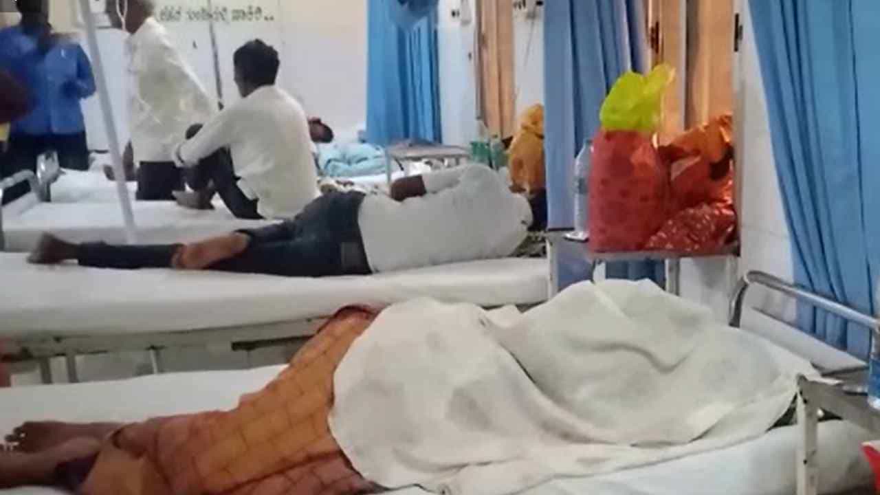 ಬೀದರ್: ಕಲುಷಿತ ನೀರು ಸೇವಿಸಿ 6 ಮಕ್ಕಳು ಸೇರಿದಂತೆ 18 ಜನ ಅಸ್ವಸ್ಥ ಬೀದರ್: ಕಲುಷಿತ ನೀರು ಸೇವಿಸಿ 6 ಮಕ್ಕಳು ಸೇರಿದಂತೆ 18 ಜನ ಅಸ್ವಸ್ಥ