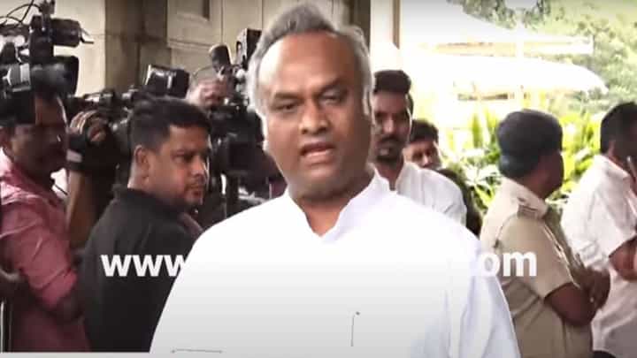 Absurd comment: ಸಿಸಿಬಿ ಮತ್ತು ಸಿಐಡಿ ಏಜೆನ್ಸಿಗಳ ಕರ್ತವ್ಯ ನಿಷ್ಠೆ ಮತ್ತು ವಿಶ್ವಾಸಾರ್ಹತೆ ಮೇಲೆ ಸಚಿವ ಪ್ರಿಯಾಂಕ್ ಖರ್ಗೆಗೆ ನಂಬಿಕೆ ಇಲ್ಲವೇ? Absurd comment: ಸಿಸಿಬಿ ಮತ್ತು ಸಿಐಡಿ ಏಜೆನ್ಸಿಗಳ ಕರ್ತವ್ಯ ನಿಷ್ಠೆ ಮತ್ತು ವಿಶ್ವಾಸಾರ್ಹತೆ ಮೇಲೆ ಸಚಿವ ಪ್ರಿಯಾಂಕ್ ಖರ್ಗೆಗೆ ನಂಬಿಕೆ ಇಲ್ಲವೇ?