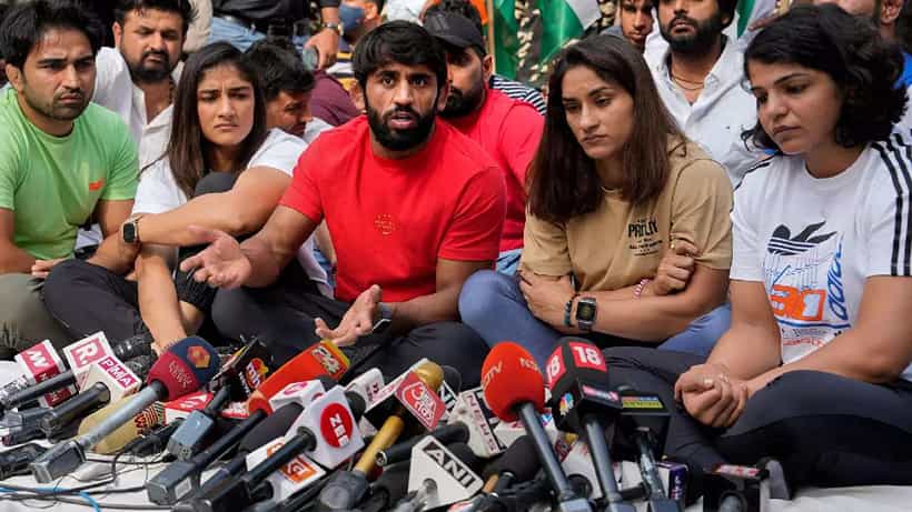 Wrestlers Protest: ಗೃಹ ಸಚಿವ ಅಮಿತ್ ಶಾರನ್ನು ಭೇಟಿಯಾದ ಕುಸ್ತಿಪಟುಗಳು