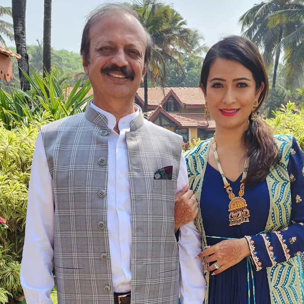 ರಾಧಿಕಾ ಪಂಡಿತ್ ಸೋಶಿಯಲ್ ಮೀಡಿಯಾದಲ್ಲಿ ಆ್ಯಕ್ಟೀವ್ ಆಗಿದ್ದಾರೆ. ತಮ್ಮ ದಿನಚರಿಯ ಕುರಿತು ಅವರು ಹೊಸ ಹೊಸ ಅಪ್ಡೇಟ್ ನೀಡುತ್ತಾ ಇರುತ್ತಾರೆ.