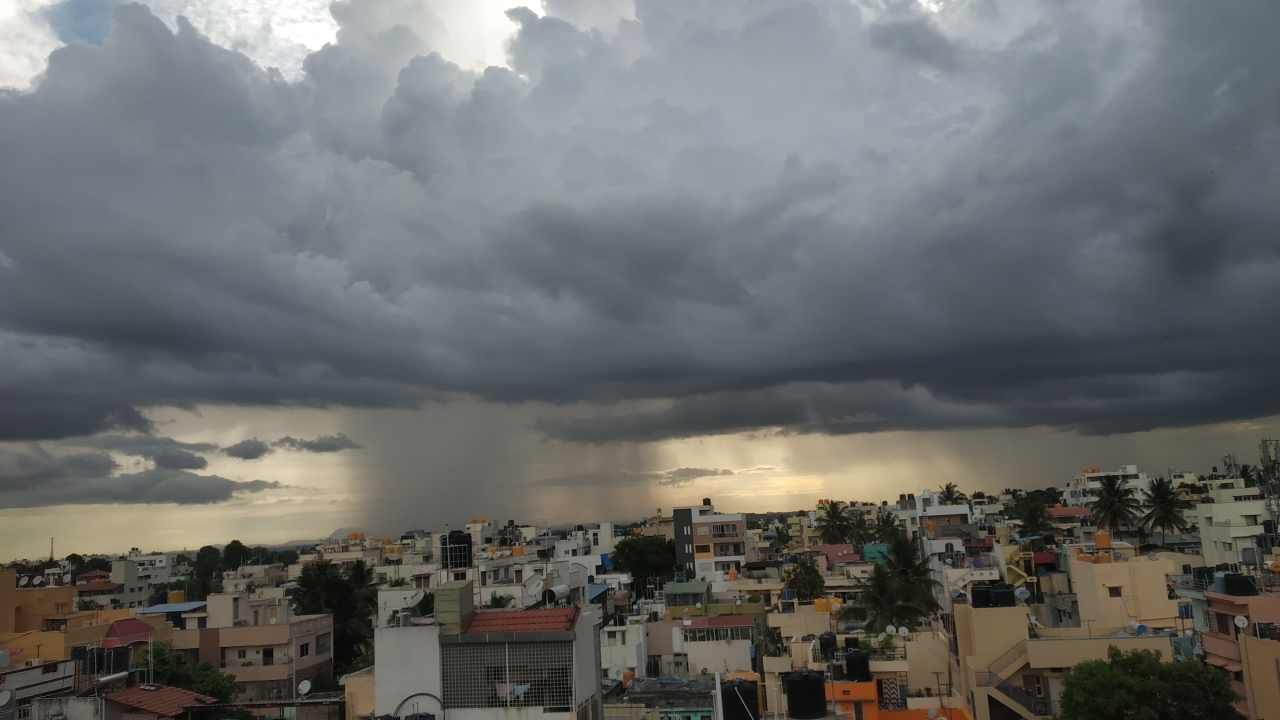 Karnataka Rain: ಮುಂದಿನ 48 ಗಂಟೆಗಳಲ್ಲಿ ರಾಜ್ಯದ ವಿವಿಧೆಡೆ ಭಾರಿ ಮಳೆ ಸಾಧ್ಯತೆ, 7 ಜಿಲ್ಲೆಗಳಿಗೆ ಹಳದಿ ಅಲರ್ಟ್​ ಘೋಷಣೆ