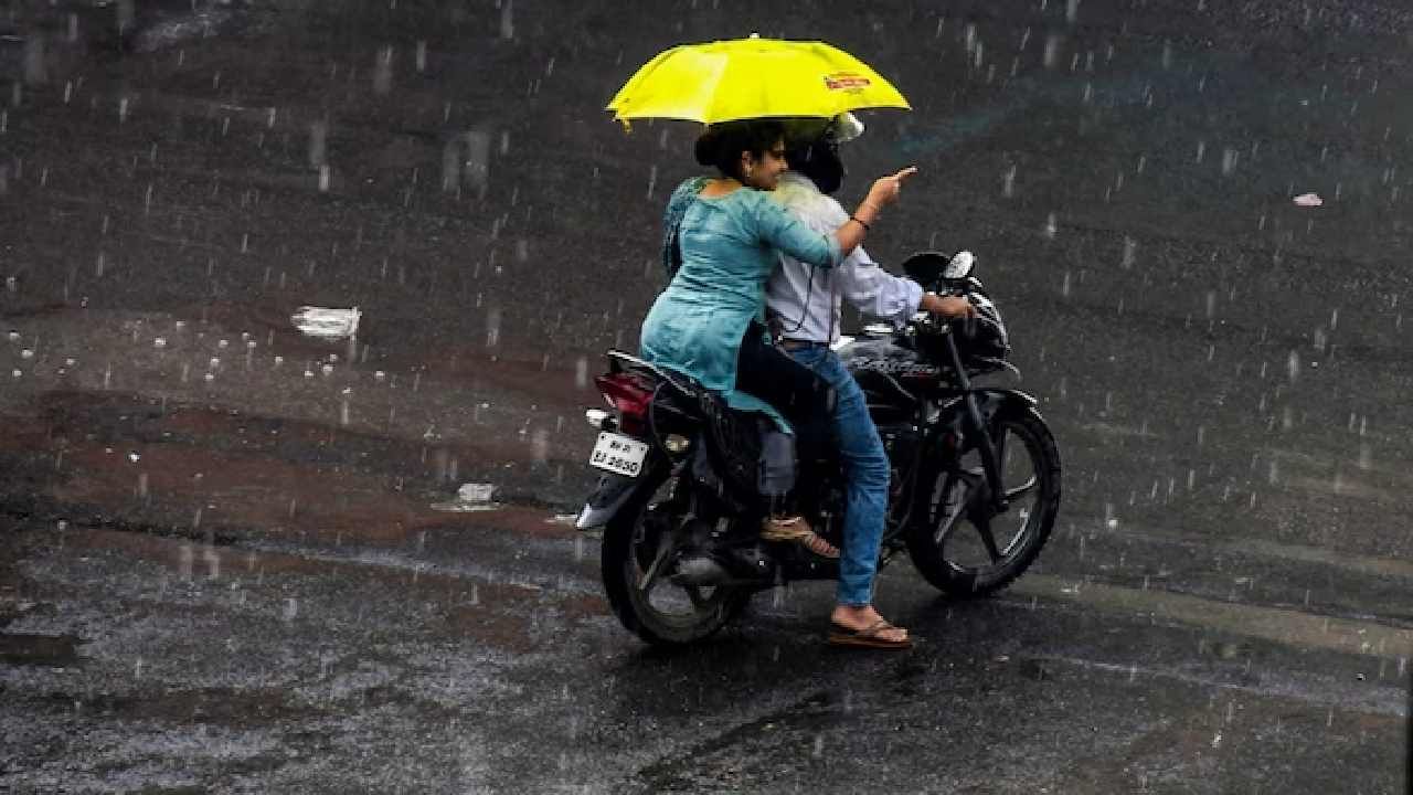 Monsoon 2023: ಕರ್ನಾಟಕದ ಕರಾವಳಿ ಜಿಲ್ಲೆಗಳಲ್ಲಿ ಮುಂದಿನ 5 ದಿನ ಭಾರಿ ಮಳೆ, ಯೆಲ್ಲೋ ಅಲರ್ಟ್ ಘೋಷಣೆ Monsoon 2023: ಕರ್ನಾಟಕದ ಕರಾವಳಿ ಜಿಲ್ಲೆಗಳಲ್ಲಿ ಮುಂದಿನ 5 ದಿನ ಭಾರಿ ಮಳೆ, ಯೆಲ್ಲೋ ಅಲರ್ಟ್ ಘೋಷಣೆ