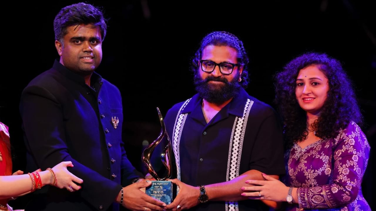 ರಿಷಬ್ ಶೆಟ್ಟಿಗೆ ಅಮೆರಿಕದಲ್ಲಿ ‘ವಿಶ್ವ ಶ್ರೇಷ್ಠ ಕನ್ನಡಿಗ 2023’ ಪ್ರಶಸ್ತಿ; ಒಬಾಮ ಭಾಷಣ ಮಾಡಿದ ಜಾಗದಲ್ಲಿ ಅವಾರ್ಡ್ ಪಡೆದ ನಟ