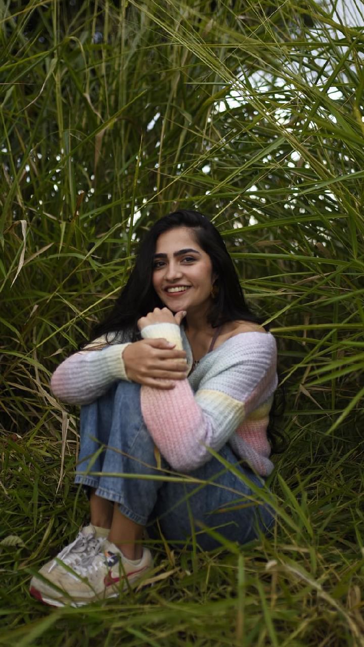 Rukmini Vasanth (2)