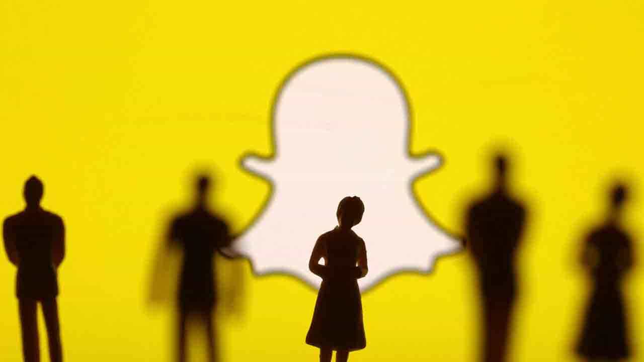SnapChat: ಬೆಂಗಳೂರಿನಲ್ಲಿ ಹೆಚ್ಚು ಬಳಕೆಯಾಗುವ ಅಡ್ಡ ಹೆಸರುಗಳನ್ನು ಬಿಡುಗಡೆ ಮಾಡಿದ ಸ್ನ್ಯಾಪ್ ಚಾಟ್ SnapChat: ಬೆಂಗಳೂರಿನಲ್ಲಿ ಹೆಚ್ಚು ಬಳಕೆಯಾಗುವ ಅಡ್ಡ ಹೆಸರುಗಳನ್ನು ಬಿಡುಗಡೆ ಮಾಡಿದ ಸ್ನ್ಯಾಪ್ ಚಾಟ್