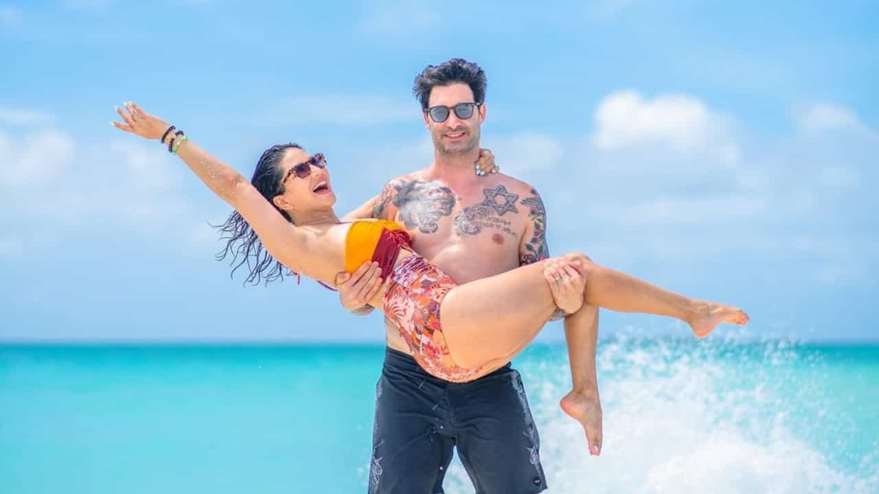 Sunny Leone: ಸನ್ನಿ ಲಿಯೋನ್ ಹೆಸರು ಬಂದಿದ್ದು ಹೇಗೆ? ಹಳೆ ಘಟನೆ ನೆನೆದ ನಟಿ Sunny Leone: ಸನ್ನಿ ಲಿಯೋನ್ ಹೆಸರು ಬಂದಿದ್ದು ಹೇಗೆ? ಹಳೆ ಘಟನೆ ನೆನೆದ ನಟಿ