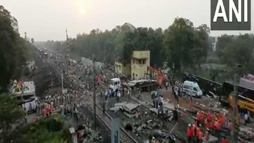 Odisha Train Accident: ರೈಲು ಅಪಘಾತ ಸಂಭವಿಸಿದ ಸ್ಥಳದಲ್ಲಿ ದುರಸ್ತಿ ಕಾರ್ಯ ಶುರು, ರೈಲ್ವೆ ಸಚಿವರಿಂದ ಮೇಲ್ವಿಚಾರಣೆ