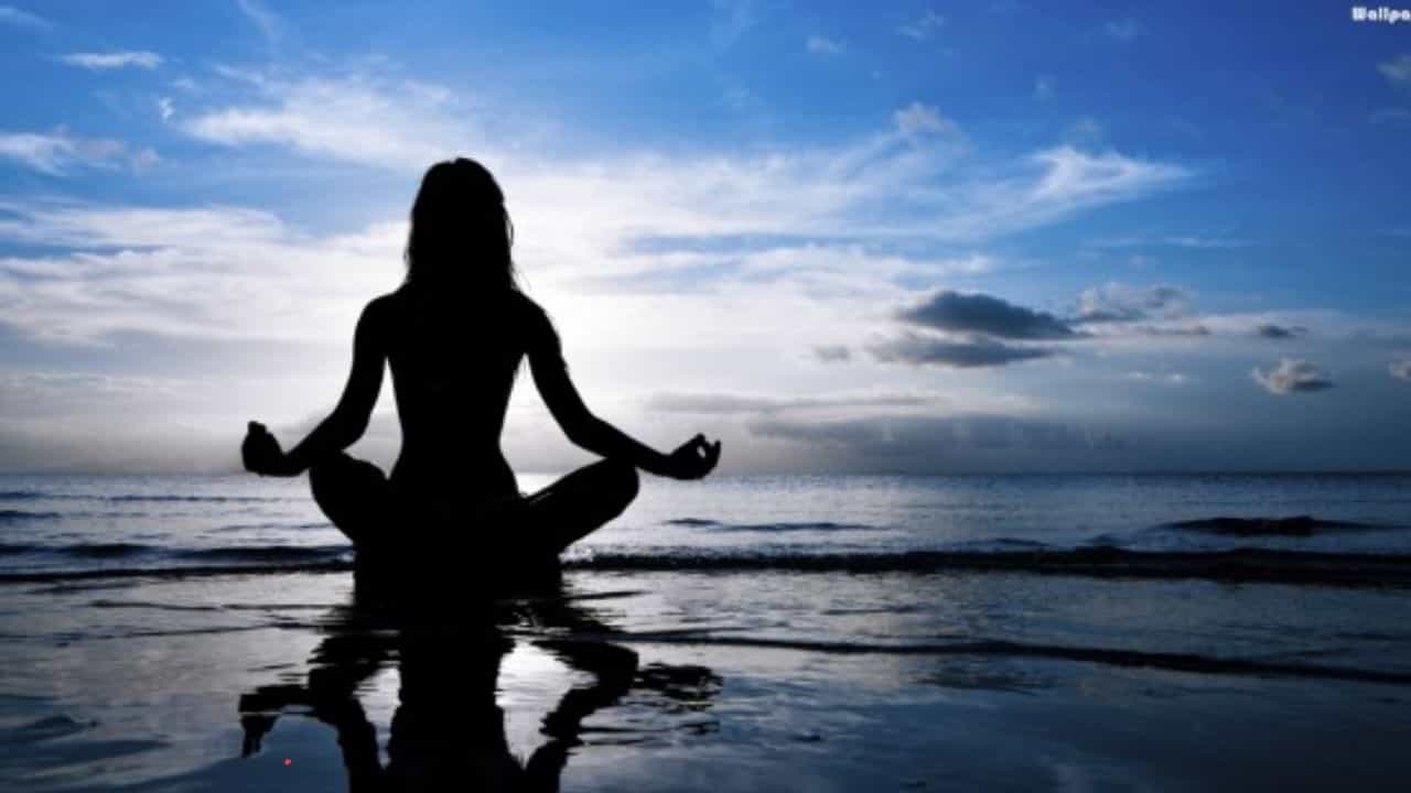International Yoga Day 2023: ಜೂ.21ರಂದೇ ಯೋಗ ದಿನಾಚರಣೆಯನ್ನು ಏಕೆ ಆಚರಿಸಬೇಕು? ಇಲ್ಲಿದೆ ಮಾಹಿತಿ International Yoga Day 2023: ಜೂ.21ರಂದೇ ಯೋಗ ದಿನಾಚರಣೆಯನ್ನು ಏಕೆ ಆಚರಿಸಬೇಕು? ಇಲ್ಲಿದೆ ಮಾಹಿತಿ