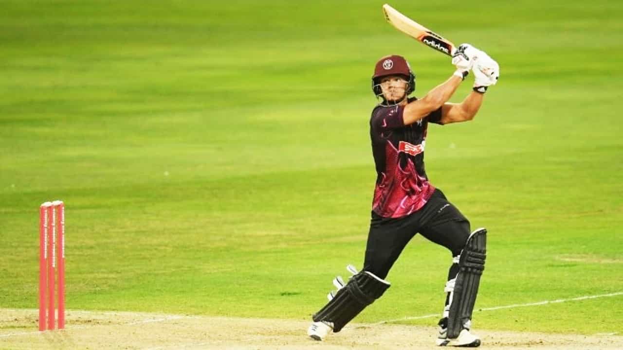 T20 Blast 2023: ಇಂಗ್ಲೆಂಡ್ನಲ್ಲಿ ನಡೆಯುತ್ತಿರುವ ಟಿ20 ಬ್ಲಾಸ್ಟ್ನಲ್ಲಿ 21ರ ಯುವ ದಾಂಡಿಗ ವಿಲ್ ಸ್ಮಿಡ್ ತೂಫಾನ್ ಬ್ಯಾಟಿಂಗ್ನೊಂದಿಗೆ ಅಬ್ಬರಿಸಿದ್ದಾರೆ. ಸೋಮರ್ಸೆಟ್ ವಿರುದ್ಧದ ಈ ಪಂದ್ಯದಲ್ಲಿ ಟಾಸ್ ಗೆದ್ದ ಗ್ಲೌಸೆಸ್ಟರ್ಶೈರ್ ಮೊದಲು ಬ್ಯಾಟಿಂಗ್ ಆಯ್ದುಕೊಂಡಿತು.