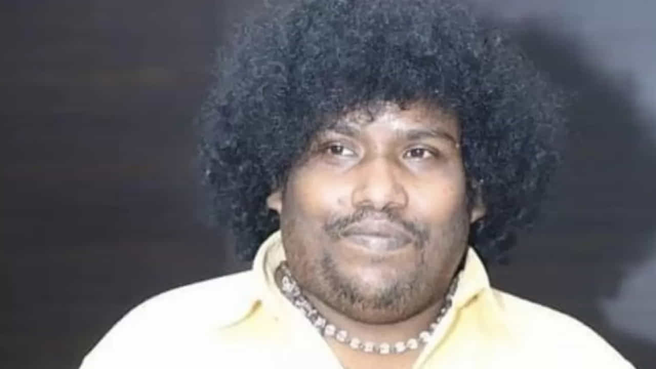 ಅಬ್ಬಬ್ಬಾ.. ಖ್ಯಾತ ಕಾಮಿಡಿಯನ್ ಯೋಗಿ ಬಾಬು ದಿನ ಒಂದಕ್ಕೆ ಪಡೆಯುವ ಸಂಭಾವನೆ ಇಷ್ಟೊಂದಾ? ಅಬ್ಬಬ್ಬಾ.. ಖ್ಯಾತ ಕಾಮಿಡಿಯನ್ ಯೋಗಿ ಬಾಬು ದಿನ ಒಂದಕ್ಕೆ ಪಡೆಯುವ ಸಂಭಾವನೆ ಇಷ್ಟೊಂದಾ?