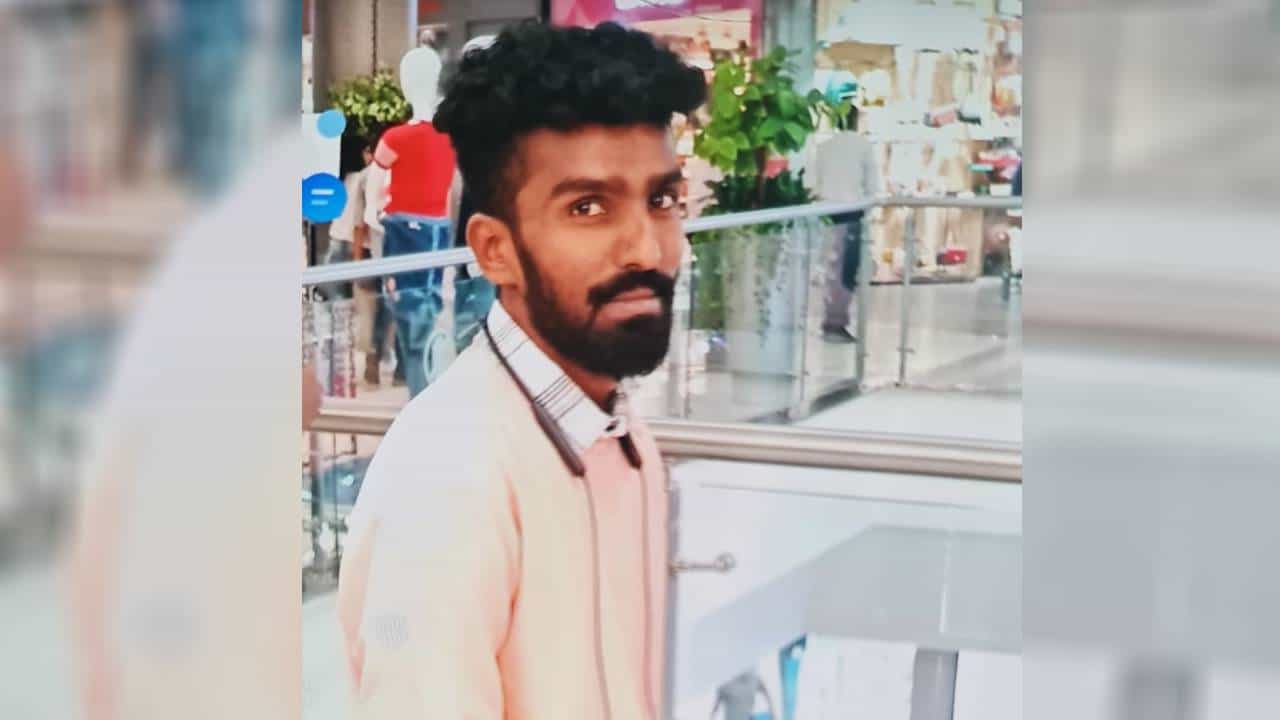 Bengaluru: ಹೆಣ್ಣುಮಕ್ಕಳೇ ಹುಷಾರ್ ! ಲೇಡಿಸ್ ಪಿಜಿಗಳನ್ನೇ ಟಾರ್ಗೆಟ್ ಮಾಡಿ ಸ್ನಾನ ಮಾಡುವ ವಿಡಿಯೋ ಶೋಟ್ ಮಾಡ್ತಿದ್ದ ಕಾಮುಕ ಅರೆಸ್ಟ್ Bengaluru: ಹೆಣ್ಣುಮಕ್ಕಳೇ ಹುಷಾರ್ ! ಲೇಡಿಸ್ ಪಿಜಿಗಳನ್ನೇ ಟಾರ್ಗೆಟ್ ಮಾಡಿ ಸ್ನಾನ ಮಾಡುವ ವಿಡಿಯೋ ಶೋಟ್ ಮಾಡ್ತಿದ್ದ ಕಾಮುಕ ಅರೆಸ್ಟ್