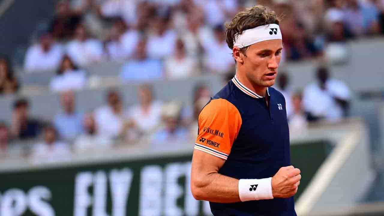French Open: ಪುರುಷರ ಸಿಂಗಲ್ಸ್ ಫೈನಲ್ನಲ್ಲಿ ಕ್ಯಾಸ್ಪರ್ ರುಡ್- ನೊವಾಕ್ ಜೊಕೊವಿಕ್ ಕಾದಾಟ French Open: ಪುರುಷರ ಸಿಂಗಲ್ಸ್ ಫೈನಲ್ನಲ್ಲಿ ಕ್ಯಾಸ್ಪರ್ ರುಡ್- ನೊವಾಕ್ ಜೊಕೊವಿಕ್ ಕಾದಾಟ