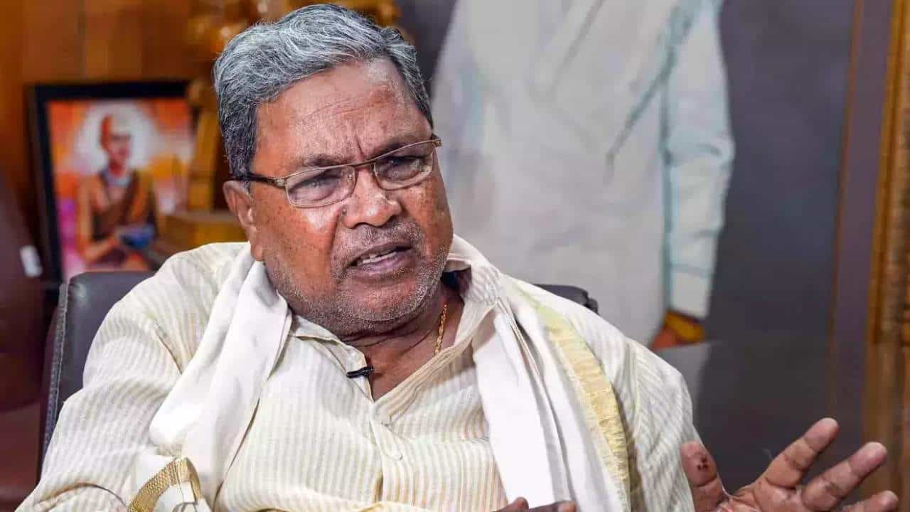 ಜಾತಿವಾರು, ಸಾಮಾಜಿಕ, ಶೈಕ್ಷಣಿಕ ಸಮೀಕ್ಷೆ ವರದಿ ಆಧರಿಸಿ ವಿವಿಧ ಸಮುದಾಯಗಳಿಗೆ ಅವಕಾಶ: ಸಿಎಂ ಸಿದ್ಧರಾಮಯ್ಯ ಭರವಸೆ ಜಾತಿವಾರು, ಸಾಮಾಜಿಕ, ಶೈಕ್ಷಣಿಕ ಸಮೀಕ್ಷೆ ವರದಿ ಆಧರಿಸಿ ವಿವಿಧ ಸಮುದಾಯಗಳಿಗೆ ಅವಕಾಶ: ಸಿಎಂ ಸಿದ್ಧರಾಮಯ್ಯ ಭರವಸೆ