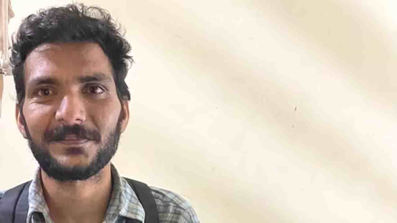 Viral: 3 ಕಿ.ಮೀ ನಡೆದು ಫುಡ್ ಡೆಲಿವರಿ ಮಾಡುತ್ತಿದ್ದನಿಗೆ ಹೊಸ ಕೆಲಸ ಕೊಡಿಸಿದ ನೆಟ್ಟಿಗರು Viral: 3 ಕಿ.ಮೀ ನಡೆದು ಫುಡ್ ಡೆಲಿವರಿ ಮಾಡುತ್ತಿದ್ದನಿಗೆ ಹೊಸ ಕೆಲಸ ಕೊಡಿಸಿದ ನೆಟ್ಟಿಗರು