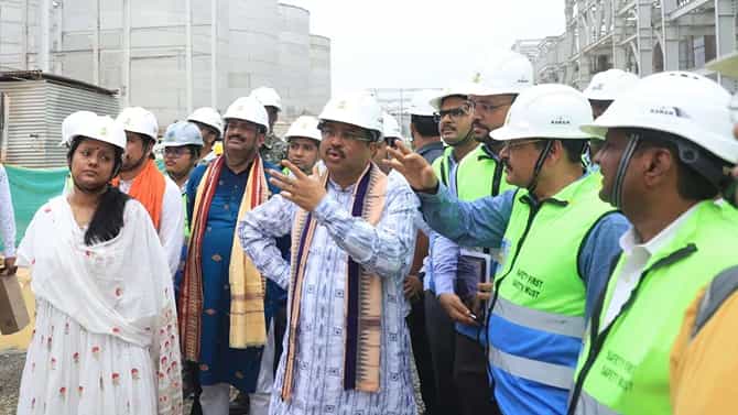 Dharmendra Pradhan: ಒಡಿಶಾದ ಬಾರಗಡ್​ನಲ್ಲಿ ಬಿಪಿಸಿಎಲ್ 2ಜಿ ಎಥೆನಾಲ್ ಬಯರಿಫೈನರಿಗೆ ಕೇಂದ್ರ ಸಚಿವ ಧರ್ಮೇಂದ್ರ ಪ್ರಧಾನ್ ಭೇಟಿ