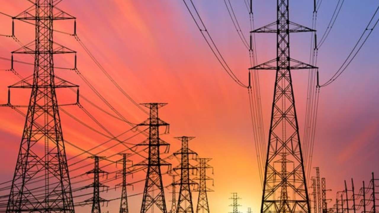 Electricity Tariff Rules: ದಿನದ ಬೇರೆ ಬೇರೆ ಹೊತ್ತಿನಲ್ಲಿ ವಿದ್ಯುತ್ ಬಳಕೆಗೆ ಬೇರೆ ಬೇರೆ ದರ ಅನ್ವಯ: ಹೊಸ ಮಾದರಿ ಬಿಲ್ ವ್ಯವಸ್ಥೆಗೆ ಕೇಂದ್ರ ಕ್ರಮ Electricity Tariff Rules: ದಿನದ ಬೇರೆ ಬೇರೆ ಹೊತ್ತಿನಲ್ಲಿ ವಿದ್ಯುತ್ ಬಳಕೆಗೆ ಬೇರೆ ಬೇರೆ ದರ ಅನ್ವಯ: ಹೊಸ ಮಾದರಿ ಬಿಲ್ ವ್ಯವಸ್ಥೆಗೆ ಕೇಂದ್ರ ಕ್ರಮ