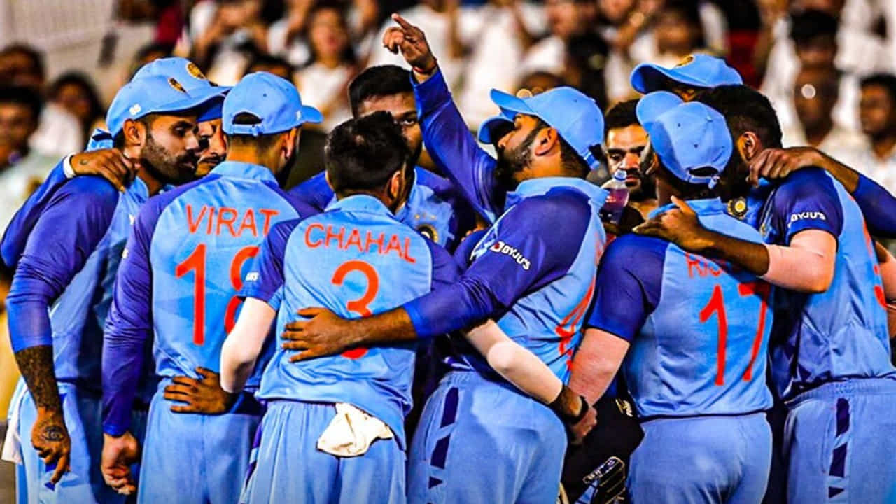 2011 ರ ನಂತರ ಟೀಂ ಇಂಡಿಯಾ ಮೊದಲ ಬಾರಿಗೆ ತವರಿನಲ್ಲಿ ಏಕದಿನ ವಿಶ್ವಕಪ್ ಆಡಲಿದೆ. ವಿಶ್ವಕಪ್ ವೇಳಾಪಟ್ಟಿಯ ಪ್ರಕಾರ ಭಾರತ ತಂಡವು ಅಕ್ಟೋಬರ್ 8 ರಿಂದ ತನ್ನ ಅಭಿಯಾನವನ್ನು ಪ್ರಾರಂಭಿಸಲಿದೆ. ಟೀಂ ಇಂಡಿಯಾ ಒಂಬತ್ತು ತಂಡಗಳ ವಿರುದ್ಧ ಒಂಬತ್ತು ವಿವಿಧ ಮೈದಾನಗಳಲ್ಲಿ ಪಂದ್ಯಗಳನ್ನು ಆಡಲಿದೆ.
