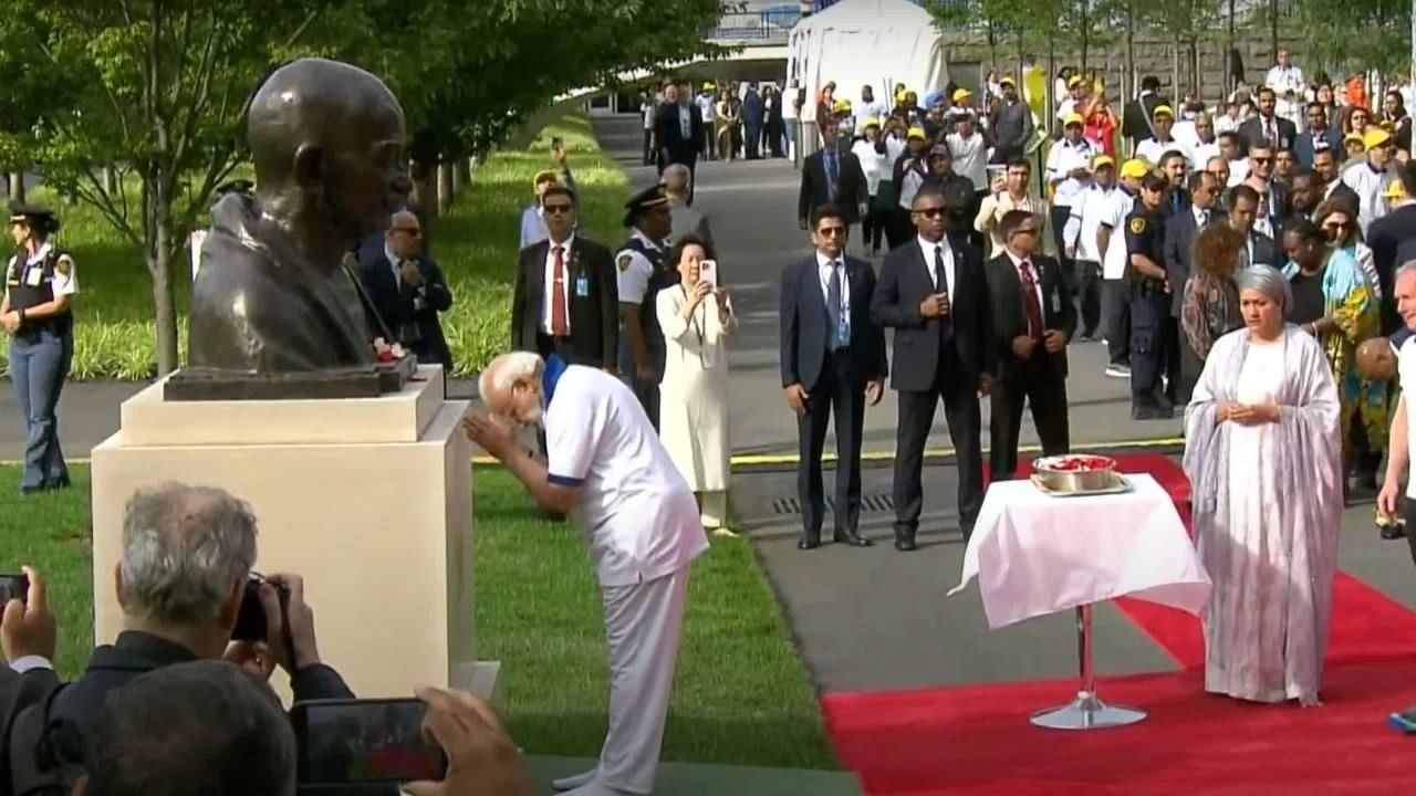 International Yoga Day 2023 PM Narendra Modi Yoga practice with 180 nations representatives at UNO main office at New York