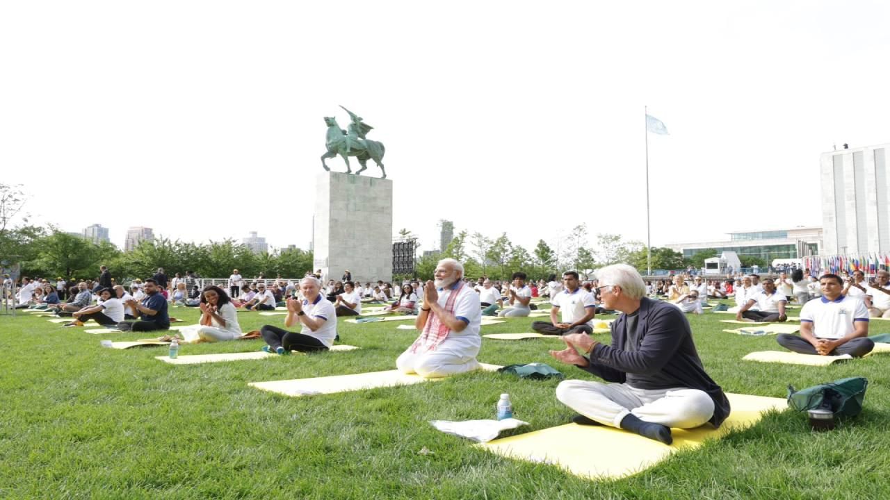 International Yoga Day 2023 PM Narendra Modi Yoga practice with 180 nations representatives at UNO main office at New York