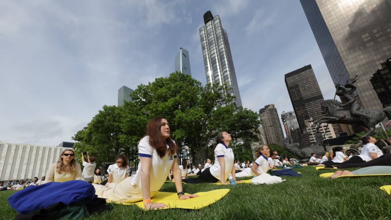 International Yoga Day 2023 PM Narendra Modi Yoga practice with 180 nations representatives at UNO main office at New York