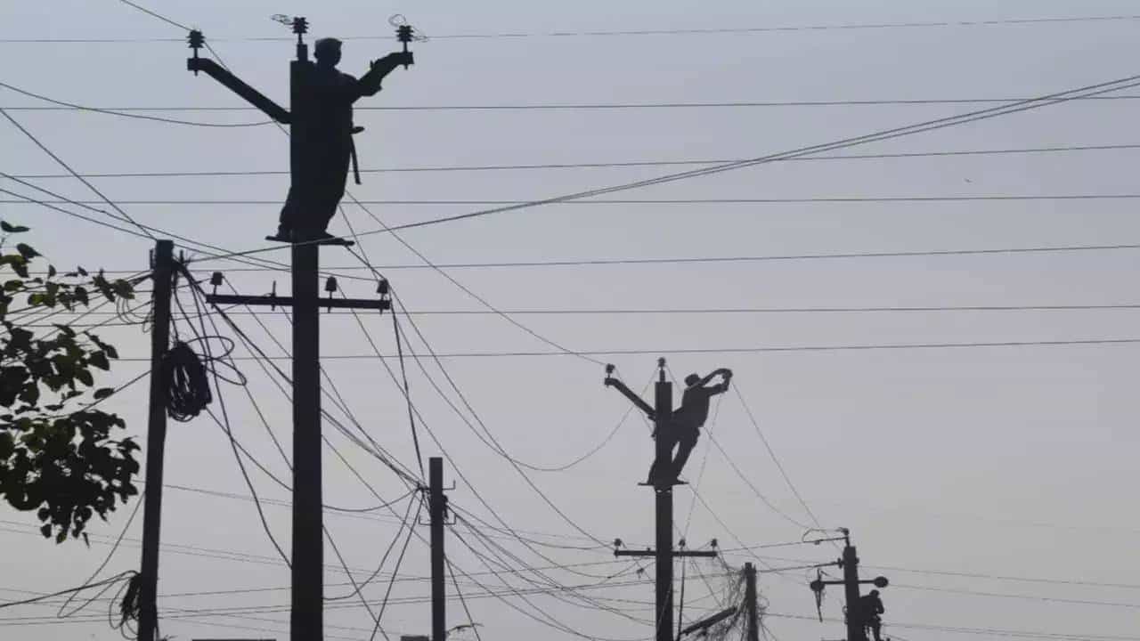 Bangalore Power Cut: ಇಂದು, ನಾಳೆ ಬೆಂಗಳೂರಿನ ಹಲವೆಡೆ ವಿದ್ಯುತ್ ಕಡಿತ, ಎಲ್ಲೆಲ್ಲಿ ಎಂಬ ಮಾಹಿತಿ ಇಲ್ಲಿದೆ?