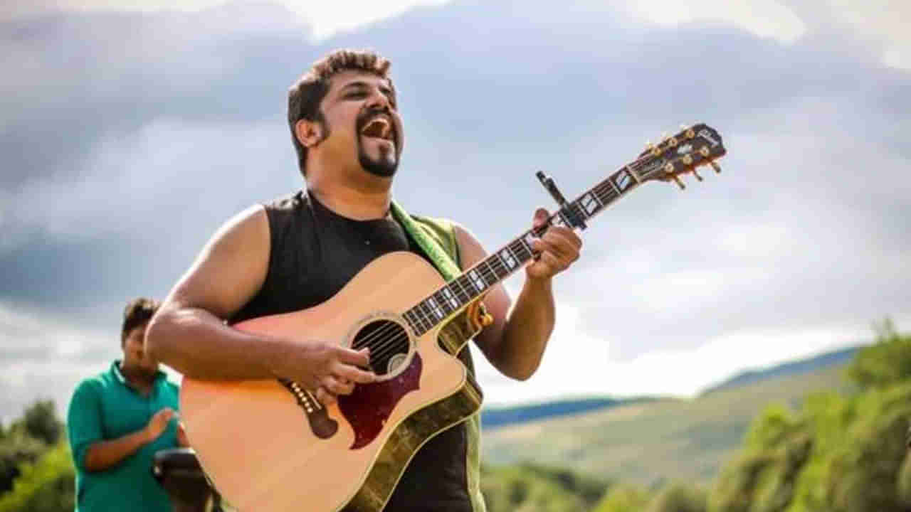 Raghu Dixit: ಸೆಲ್ಫಿ ಕೇಳಿದಾಗ ರಘು ದೀಕ್ಷಿತ್ ಸಿಟ್ಟು ಮಾಡಿಕೊಳ್ಳೋದೇಕೆ? ಗಾಯಕನ ಮನದಾಳದ ಮಾತು