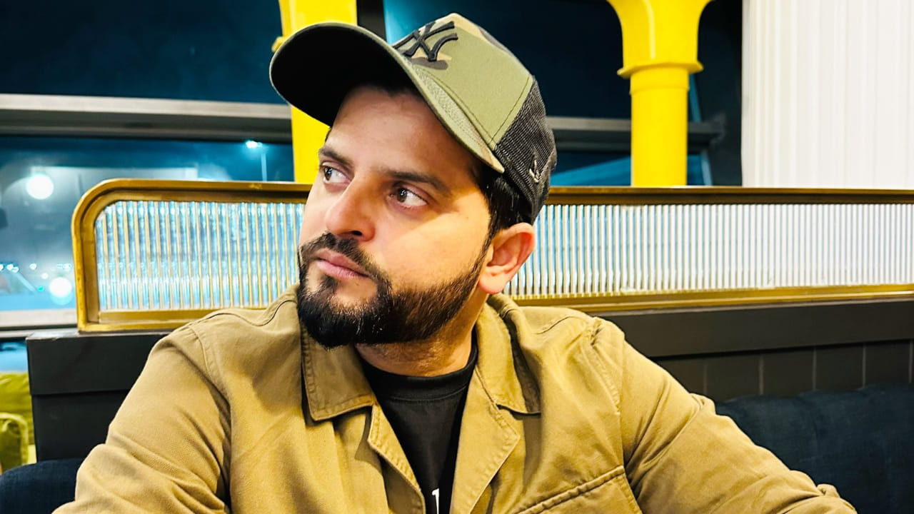 ಟೀಂ ಇಂಡಿಯಾದ ಮಾಜಿ ಆಟಗಾರ ಸುರೇಶ್ ರೈನಾ ಕ್ರಿಕೆಟ್ ವೃತ್ತಿ ಜೀವನಕ್ಕೆ ವಿದಾಯ ಹೇಳಿ ಹಲವು ವರ್ಷಗಳೇ ಕಳೆದಿವೆ. ಅಂತಾರಾಷ್ಟ್ರೀಯ ಕ್ರಿಕೆಟ್​ಗೆ ವಿದಾಯ ಹೇಳಿದ ಬಳಿಕ ಐಪಿಎಲ್​ನಲ್ಲಿ ಕಾಣಿಸಿಕೊಳ್ಳುತ್ತಿದ್ದ ರೈನಾ, ಈ ಹಿಂದೆ ಐಪಿಎಲ್​ಗೂ ವಿದಾಯ ಹೇಳಿದ್ದರು. ಸದ್ಯ ಕ್ರಿಕೆಟ್​ನಿಂದ ದೂರ ಉಳಿದಿರುವ ರೈನಾ ಇದೀಗ ಹೊಸ ಉದ್ಯಮಕ್ಕೆ ಕೈಹಾಕಿದ್ದಾರೆ. 