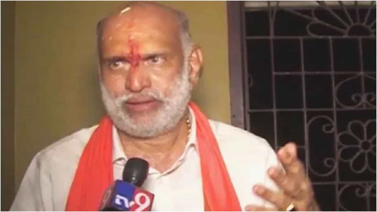 ಕೆಲವರಿಗೆ ಮಾತನಾಡುವ ಚಟ; ಕೆಎಸ್ ಈಶ್ವರಪ್ಪ ವಿರುದ್ಧ ಶಾಸಕ ಶಿವರಾಮ್ ಹೆಬ್ಬಾರ್ ಆಕ್ರೋಶ ಕೆಲವರಿಗೆ ಮಾತನಾಡುವ ಚಟ; ಕೆಎಸ್ ಈಶ್ವರಪ್ಪ ವಿರುದ್ಧ ಶಾಸಕ ಶಿವರಾಮ್ ಹೆಬ್ಬಾರ್ ಆಕ್ರೋಶ