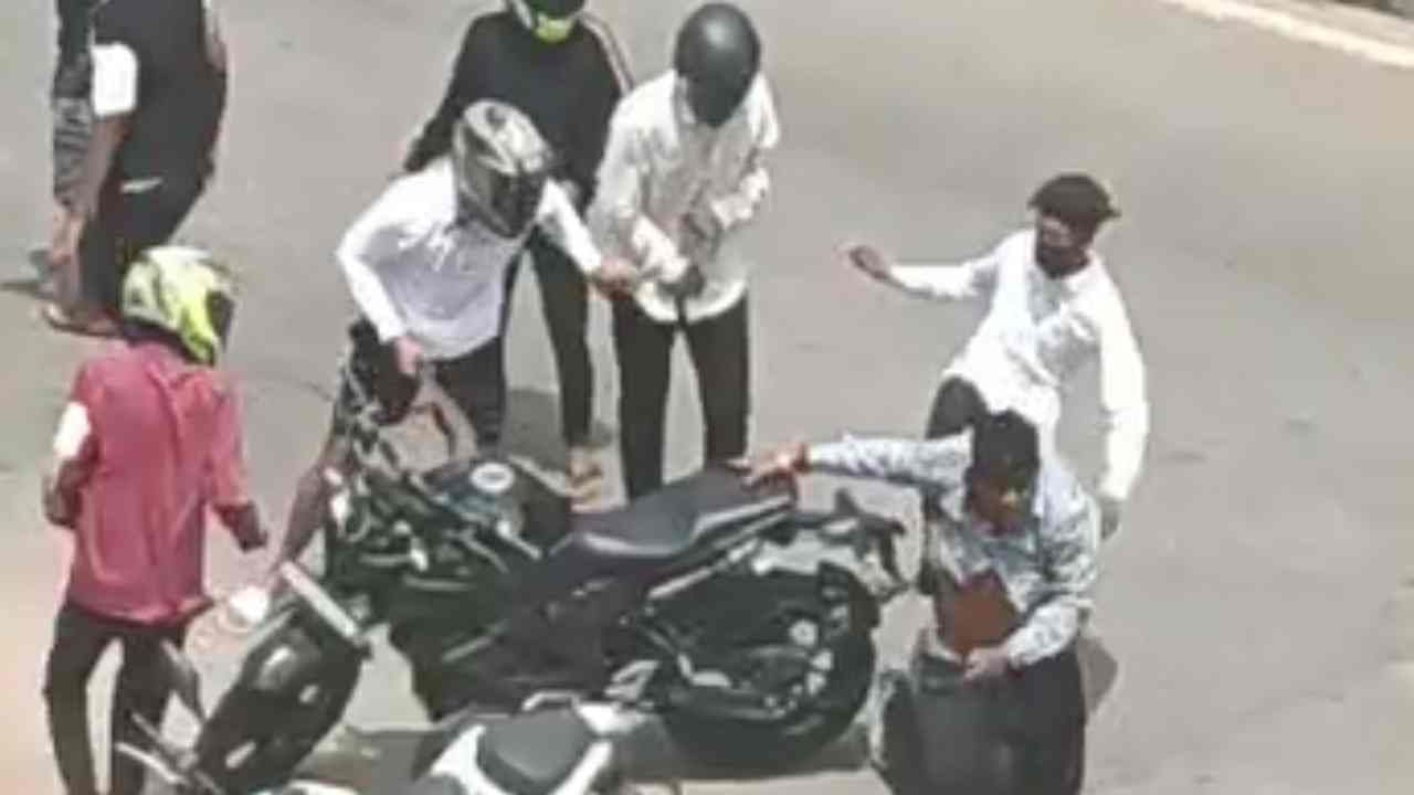 ಹಾಡಹಗಲೇ ವಿದ್ಯಾರ್ಥಿ ಮೇಲೆ ಲಾಂಗ್ನಿಂದ ಹಲ್ಲೆ ಪ್ರಕರಣ: 7 ಆರೋಪಿಗಳ ಬಂಧನ