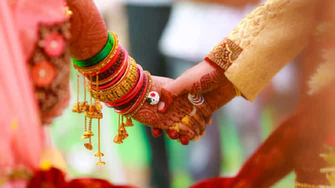 Viral News: ಒಂದಲ್ಲಾ ಎರಡಲ್ಲಾ 27 ಪುರುಷರನ್ನು ಮದುವೆಯಾದ ಖರ್ತಾನಾಕ್ ಯುವತಿ; ಕಡೆಗೂ ಸಿಕ್ಕಿ ಬಿದ್ದದ್ದು ಹೇಗೆ?