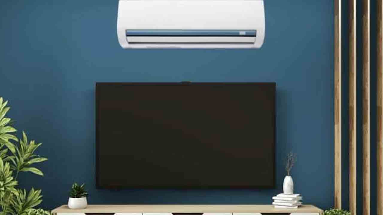 Air Conditioner: ನಿಮ್ಮ ಮನೆಯ AC ಪಕ್ಕದಲ್ಲೇ ಟಿವಿ ಕೂಡ ಇದೆಯಾ?: ಹಾಗಾದರೆ ಕೂಡಲೇ ಸ್ಥಳ ಬದಲಾಯಿಸಿ Air Conditioner: ನಿಮ್ಮ ಮನೆಯ AC ಪಕ್ಕದಲ್ಲೇ ಟಿವಿ ಕೂಡ ಇದೆಯಾ?: ಹಾಗಾದರೆ ಕೂಡಲೇ ಸ್ಥಳ ಬದಲಾಯಿಸಿ