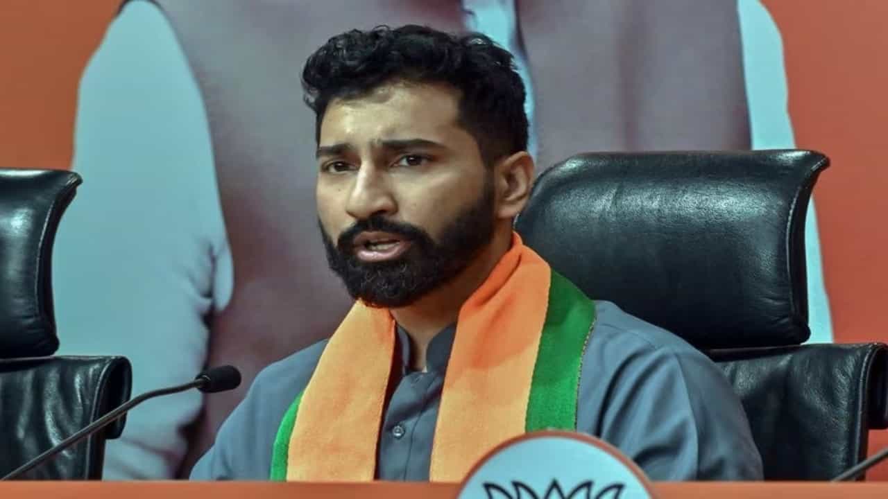 ಕೇರಳದಲ್ಲಿ ಮುಸ್ಲಿಂ ಯೂತ್ ಲೀಗ್ ಪ್ರತಿಭಟನೆ ವೇಳೆ ಹಿಂದೂ ವಿರೋಧಿ ಘೋಷಣೆ; ಕಾಂಗ್ರೆಸ್, ಸಿಪಿಎಂ ಈ ಬಗ್ಗೆ ಏನು ಹೇಳುತ್ತದೆ?: ಅನಿಲ್ ಆಂಟನಿ ಕೇರಳದಲ್ಲಿ ಮುಸ್ಲಿಂ ಯೂತ್ ಲೀಗ್ ಪ್ರತಿಭಟನೆ ವೇಳೆ ಹಿಂದೂ ವಿರೋಧಿ ಘೋಷಣೆ; ಕಾಂಗ್ರೆಸ್, ಸಿಪಿಎಂ ಈ ಬಗ್ಗೆ ಏನು ಹೇಳುತ್ತದೆ?: ಅನಿಲ್ ಆಂಟನಿ