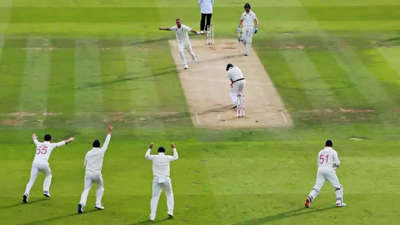 Ashes 2023: 279 ರನ್ಗಳಿಗೆ ಆಸ್ಟ್ರೇಲಿಯಾ ಆಲೌಟ್: ಕುತೂಹಲಘಟ್ಟದತ್ತ ಲಾರ್ಡ್ಸ್ ಟೆಸ್ಟ್ Ashes 2023: 279 ರನ್ಗಳಿಗೆ ಆಸ್ಟ್ರೇಲಿಯಾ ಆಲೌಟ್: ಕುತೂಹಲಘಟ್ಟದತ್ತ ಲಾರ್ಡ್ಸ್ ಟೆಸ್ಟ್