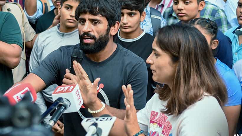 ಬಜರಂಗ್ ಪುನಿಯಾ, ವಿನೇಶ್ ಫೋಗಟ್ಗೆ ಏಷ್ಯನ್ ಗೇಮ್ಸ್ನಲ್ಲಿ ನೇರ ಅರ್ಹತೆ ಪ್ರಶ್ನಿಸಿದ ಅರ್ಜಿ ವಜಾಗೊಳಿಸಿದ ದೆಹಲಿ ಹೈಕೋರ್ಟ್