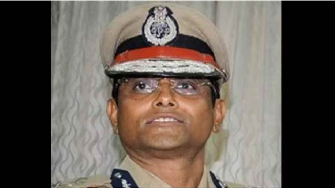 ಬೆಂಗಳೂರಿನಲ್ಲಿ ಶಂಕಿತ ಉಗ್ರರಿಂದ ಭಾರಿ ವಿಧ್ವಂಸಕ ಕೃತ್ಯವೆಸಗಲು ಸಂಚು, ಸ್ಟೋಟಕ ಮಾಹಿತಿ ಬಹಿರಂಗಪಡಿಸಿದ ಪೊಲೀಸ್ ಕಮಿಷನರ್ ಬೆಂಗಳೂರಿನಲ್ಲಿ ಶಂಕಿತ ಉಗ್ರರಿಂದ ಭಾರಿ ವಿಧ್ವಂಸಕ ಕೃತ್ಯವೆಸಗಲು ಸಂಚು, ಸ್ಟೋಟಕ ಮಾಹಿತಿ ಬಹಿರಂಗಪಡಿಸಿದ ಪೊಲೀಸ್ ಕಮಿಷನರ್