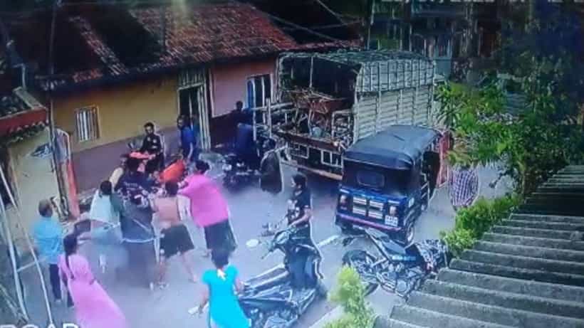 ಆಸ್ತಿ ವಿಚಾರಕ್ಕೆ ದಾಯಾದಿಗಳ ಕಲಹ: ಲಾಂಗ್ ಹಿಡಿದು ಬೆದರಿಕೆ, ಪ್ರತ್ಯೇಕ ಎಫ್ಐಆರ್ ದಾಖಲಿಸಿ ತನಿಖೆ