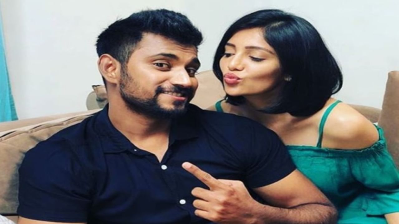 ಪತ್ನಿ ಮಿಲನಾ ಹೊಡೆದರೆ ನನ್ನ ಸಿನಿಮಾ ಹಿಟ್ ಆಗುತ್ತೆ: ಡಾರ್ಲಿಂಗ್ ಕೃಷ್ಣ ಪತ್ನಿ ಮಿಲನಾ ಹೊಡೆದರೆ ನನ್ನ ಸಿನಿಮಾ ಹಿಟ್ ಆಗುತ್ತೆ: ಡಾರ್ಲಿಂಗ್ ಕೃಷ್ಣ