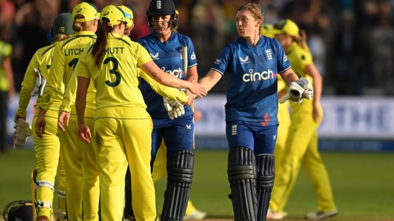 Women's Ashes 2023: ದಾಖಲೆಯ ರನ್ ಚೇಸ್ ಮೂಲಕ ಆಸೀಸ್ ಗೆಲುವಿನ ಓಟಕ್ಕೆ ಬ್ರೇಕ್ ಹಾಕಿದ ಇಂಗ್ಲೆಂಡ್..! Women's Ashes 2023: ದಾಖಲೆಯ ರನ್ ಚೇಸ್ ಮೂಲಕ ಆಸೀಸ್ ಗೆಲುವಿನ ಓಟಕ್ಕೆ ಬ್ರೇಕ್ ಹಾಕಿದ ಇಂಗ್ಲೆಂಡ್..!