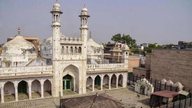 Gyanvapi Mosque: ವಾರಾಣಸಿ ಜ್ಞಾನವಾಪಿ ಮಸೀದಿ ವೈಜ್ಞಾನಿಕ ಸಮೀಕ್ಷೆಗೆ ತಾತ್ಕಾಲಿಕ ತಡೆ Gyanvapi Mosque: ವಾರಾಣಸಿ ಜ್ಞಾನವಾಪಿ ಮಸೀದಿ ವೈಜ್ಞಾನಿಕ ಸಮೀಕ್ಷೆಗೆ ತಾತ್ಕಾಲಿಕ ತಡೆ
