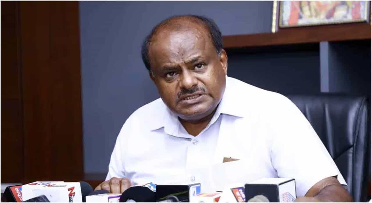 ಐಎಎಸ್ ಅಧಿಕಾರಿಗಳನ್ನು ಗುಲಾಮರಂತೆ ನಡೆಸಿಕೊಂಡ ಕಾಂಗ್ರೆಸ್ ಸರ್ಕಾರ; ಹೆಚ್ಡಿ ಕುಮಾರಸ್ವಾಮಿ ವಾಗ್ದಾಳಿ ಐಎಎಸ್ ಅಧಿಕಾರಿಗಳನ್ನು ಗುಲಾಮರಂತೆ ನಡೆಸಿಕೊಂಡ ಕಾಂಗ್ರೆಸ್ ಸರ್ಕಾರ; ಹೆಚ್ಡಿ ಕುಮಾರಸ್ವಾಮಿ ವಾಗ್ದಾಳಿ
