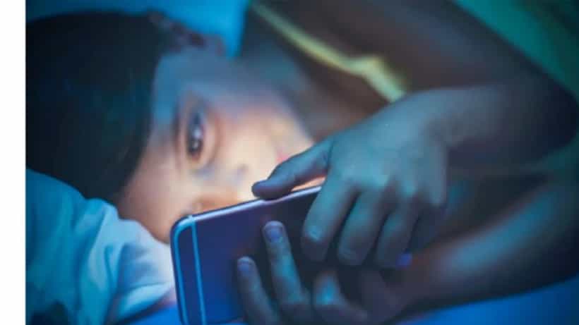Smartphone vision syndrome: ಡ್ರೈ- ಐ ಸಿಂಡ್ರೋಮ್ನಿಂದ ಬಳಲುತ್ತಿರುವ ಭಾರತದ 2 ಕೋಟಿ ಜನ, ಇಲ್ಲಿದೆ ತಜ್ಞರ ಆತಂಕಕಾರಿ ವರದಿ