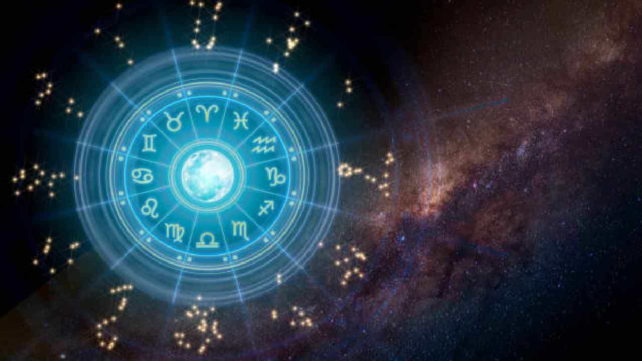 Horoscope: ದಿನಭವಿಷ್ಯ, ಈ ರಾಶಿಯವರು ಆಂತರಿಕ ಕಲಹವನ್ನು ಬಿಟ್ಟುಕೊಡುವುದು ಬೇಡ, ಶತ್ರುಗಳು ಇದನ್ನು ಬಳಸಿಕೊಳ್ಳಬಹುದು Horoscope: ದಿನಭವಿಷ್ಯ, ಈ ರಾಶಿಯವರು ಆಂತರಿಕ ಕಲಹವನ್ನು ಬಿಟ್ಟುಕೊಡುವುದು ಬೇಡ, ಶತ್ರುಗಳು ಇದನ್ನು ಬಳಸಿಕೊಳ್ಳಬಹುದು